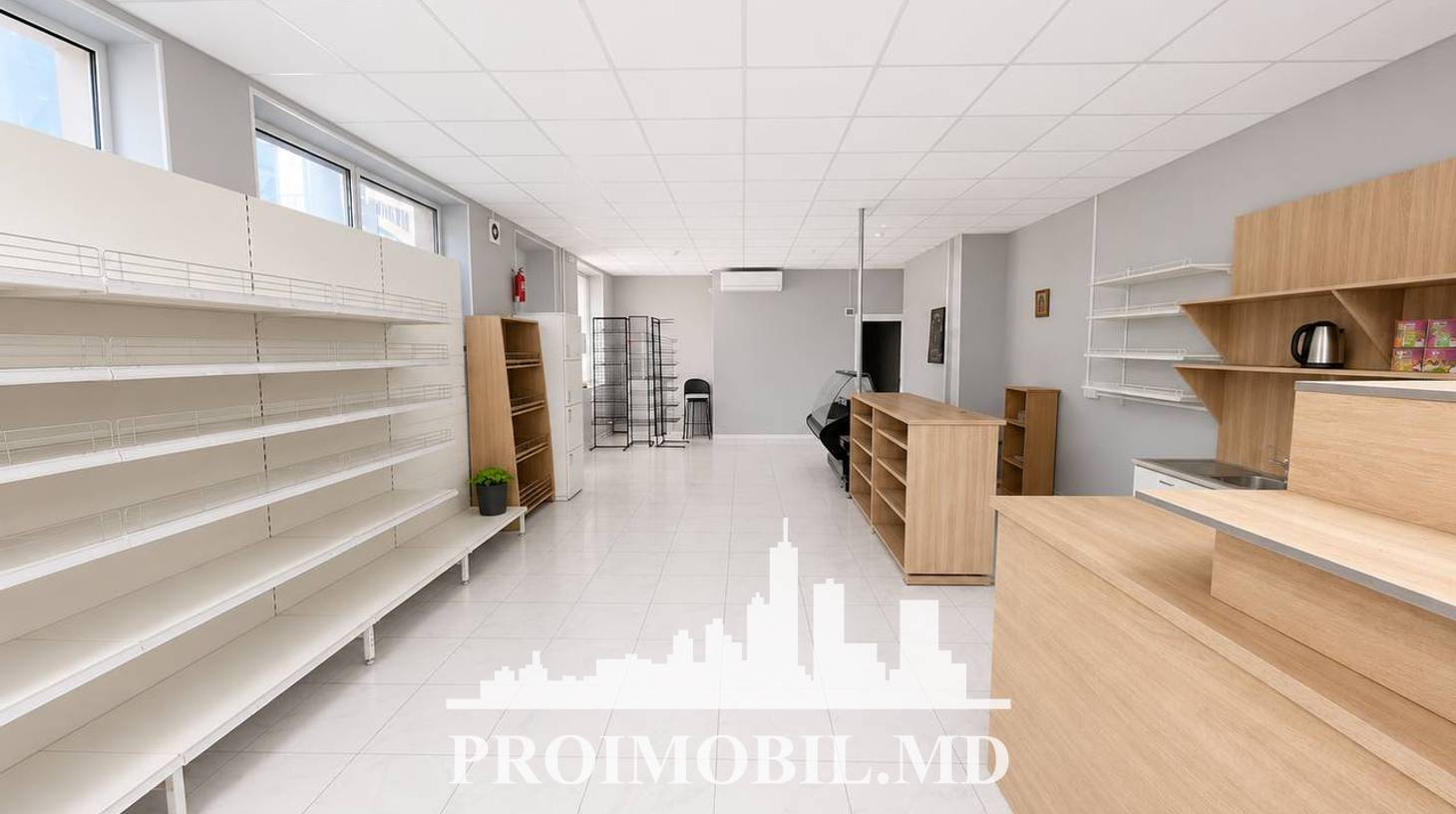 https://images.proimobil.md/vD4e0tHCm50cm1kPu0FKcomKSxjvsmDa5QcnDWPXdCg/watermark:0.75:so:0:30:0.39/resize:fill:1460:816:1/gravity:ce/bG9jYWw6Ly8vZXN0YXRlL2xyL2ZiZjg4OWQ0LTQ2ZjAtNDcxMy04YzBmLWE5N2Y0OTliYzQ3Mi5qcGVn