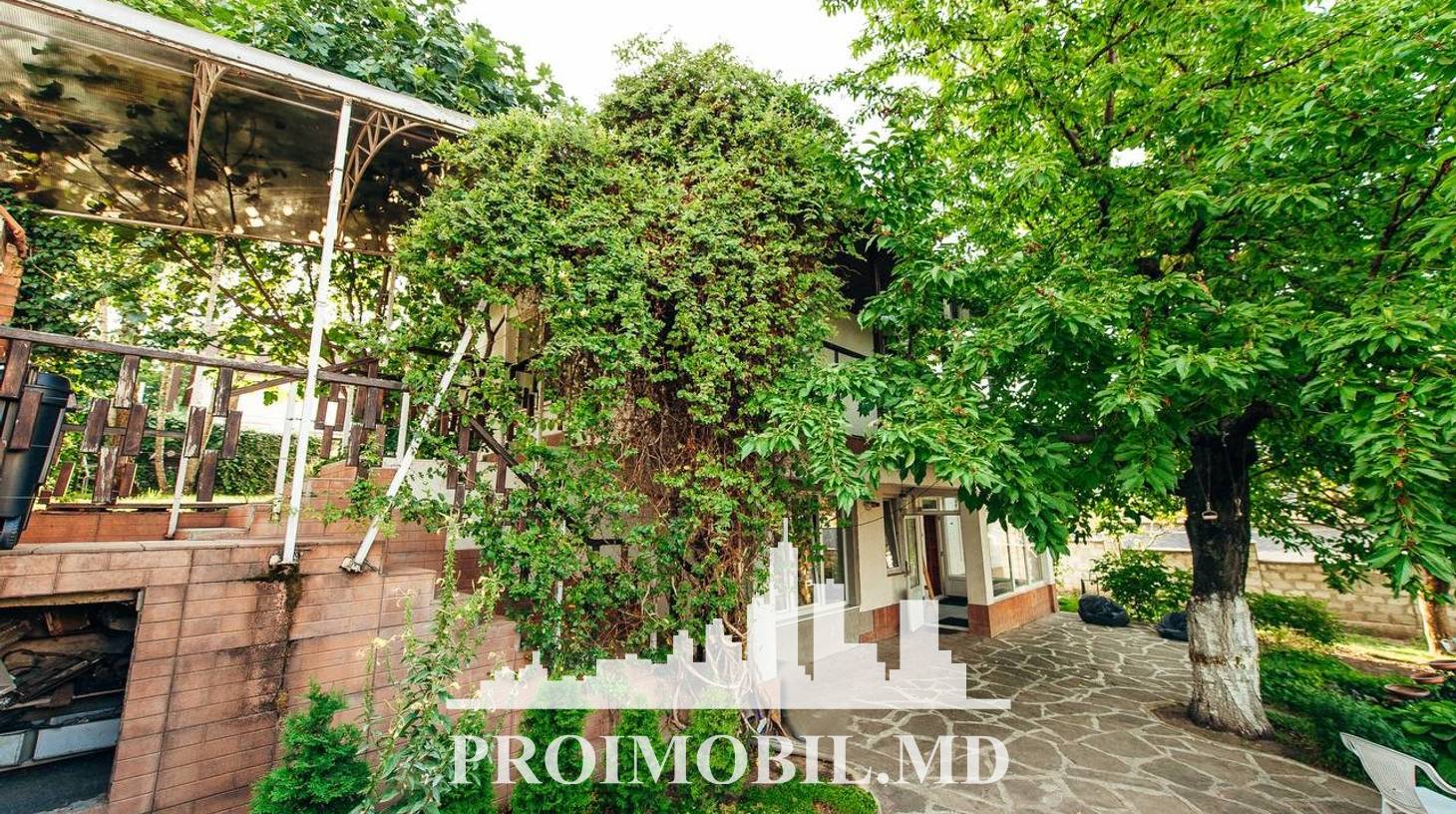 https://images.proimobil.md/vGst5ixsfbCEqutRCLwbzArenctqDt6ooPncHEDidAE/watermark:0.75:so:0:30:0.39/resize:fill:1460:816:1/gravity:ce/bG9jYWw6Ly8vZXN0YXRlL2xyL2JmNmEwNTk1LTdmZDctNDk2OC05NDU3LTliYWIxMmIyN2ZmOC5qcGVn