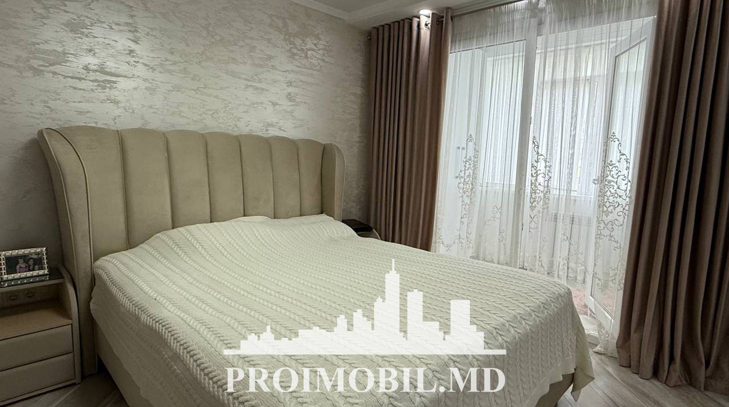 https://images.proimobil.md/vH4HxEpNilmGVr2hbOg9xlT_PTH_kR8G5YH9kEXAHm8/watermark:0.75:so:0:30:0.39/resize:fill:1460:816:1/gravity:ce/bG9jYWw6Ly8vZXN0YXRlL2xyL2M4N2NhOTVkLTE3ZGMtNGJjOS1hNDU3LWZiMTA0OTBlZmQ3OS5qcGVn