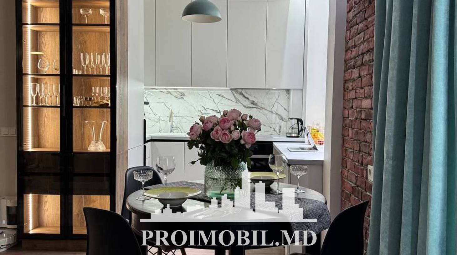 https://images.proimobil.md/vHw9ngsr2iq8kxzgMZSG4nJPE3lWw-2YuOf76BkVvvk/watermark:0.75:so:0:30:0.39/resize:fill:1460:816:1/gravity:ce/bG9jYWw6Ly8vZXN0YXRlL2xyL2U4ODZkZmE0LTE5MjQtNDQzYi1iOTU3LWE1N2U0YTA1MWRlNC5qcGVn