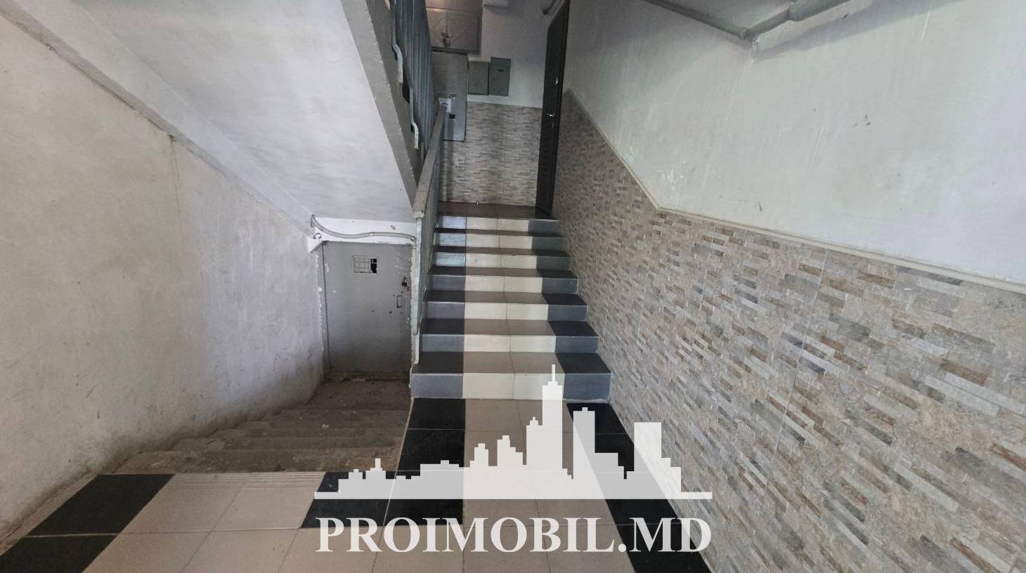 https://images.proimobil.md/vI9cxdPys9Nw33jhLLQZKUuJVpZgrFiJF17dMq1bKw8/watermark:0.75:so:0:30:0.39/resize:fill:1460:816:1/gravity:ce/bG9jYWw6Ly8vZXN0YXRlL2xyLzBiM2I2NDMwLWNkNjUtNGM4Yy05YmFiLTViZWExYTc5ZWJiMC5qcGVn
