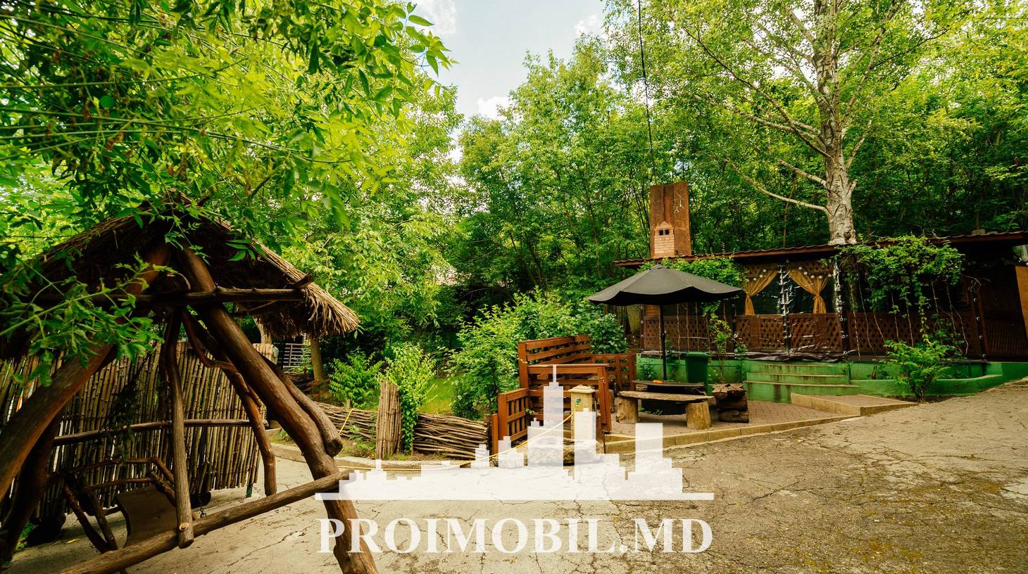 https://images.proimobil.md/vP-0sPqJDoxaMBAmAUP7RTUiquiDA7-9pyDwUwtHMo4/watermark:0.75:so:0:30:0.39/resize:fill:1460:816:1/gravity:ce/bG9jYWw6Ly8vZXN0YXRlL2xyL2IzYzM3OTMzLTcwYTktNDFmZS04OGYyLWExMDc1YzY0M2JkNC5qcGVn