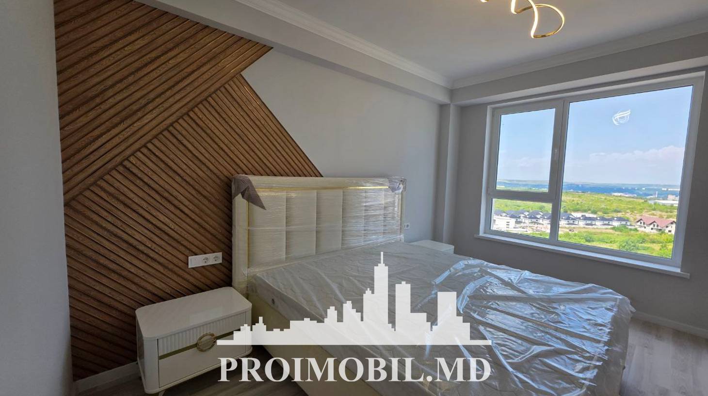 https://images.proimobil.md/vR9S2v06nahjcXKsYIhHZUiDepdhUU1TA7m3TXnE9S4/watermark:0.75:so:0:30:0.39/resize:fill:1460:816:1/gravity:ce/bG9jYWw6Ly8vZXN0YXRlL2xyL2JhODY4ZTdkLTA3MTUtNGJkZS05ZGIwLTMyNWRmNzY2MGI3Mi5qcGVn