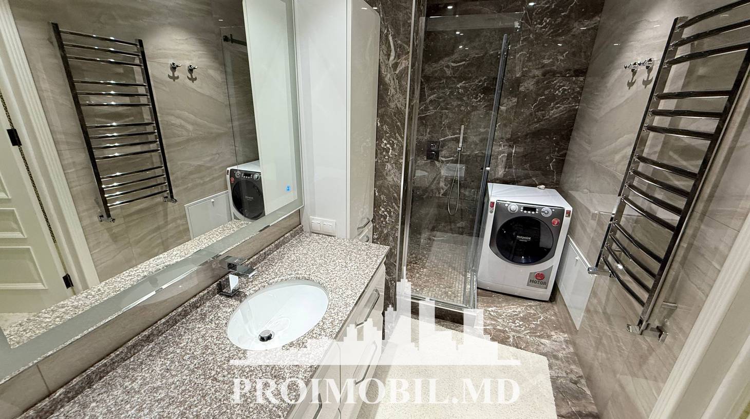 https://images.proimobil.md/vTI7ygVQtgcTIXIFnNGfPNLeoBJTQgLXZ5pKmWqQW14/watermark:0.75:so:0:30:0.39/resize:fill:1460:816:1/gravity:ce/bG9jYWw6Ly8vZXN0YXRlL2xyLzFlMGI2Y2UyLWE3NTktNDc1OS1hM2EzLTE3MjY0Mjk2Mzc2Yy5qcGVn