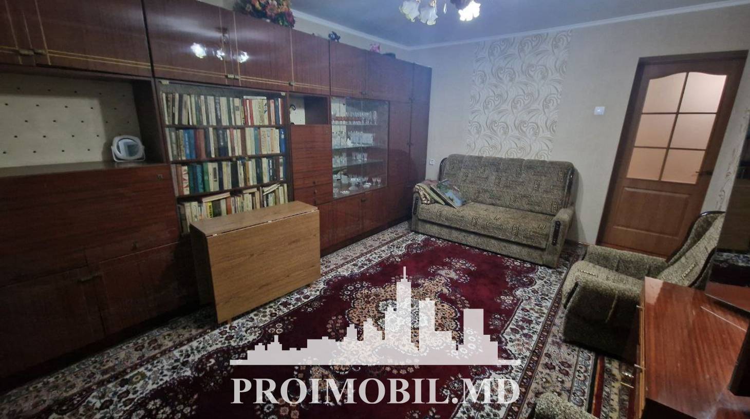 https://images.proimobil.md/vV1WSqSzdmbV3Q3Mr1kgr5IAtI1PW3YWu8cHt8IjscM/watermark:0.75:so:0:30:0.39/resize:fill:1460:816:1/gravity:ce/bG9jYWw6Ly8vZXN0YXRlL2xyL2EzODRlZDE2LWM3ZWItNDA2OS04ZTljLThhZjRkMDUwYjQ3OC5qcGVn