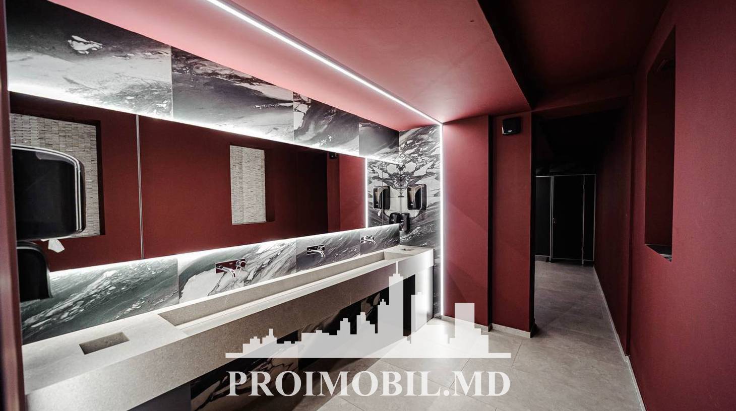 https://images.proimobil.md/vWep1UlSo5Y0nw-9cw-02u4HkNfI3bgwTonTmsaE55c/watermark:0.75:so:0:30:0.39/resize:fill:1460:816:1/gravity:ce/bG9jYWw6Ly8vZXN0YXRlL2xyL2JiMGY5OWY1LWRhMWMtNGIyMS1hYjhhLWE5N2U2ZGEzYjgwNC5qcGVn
