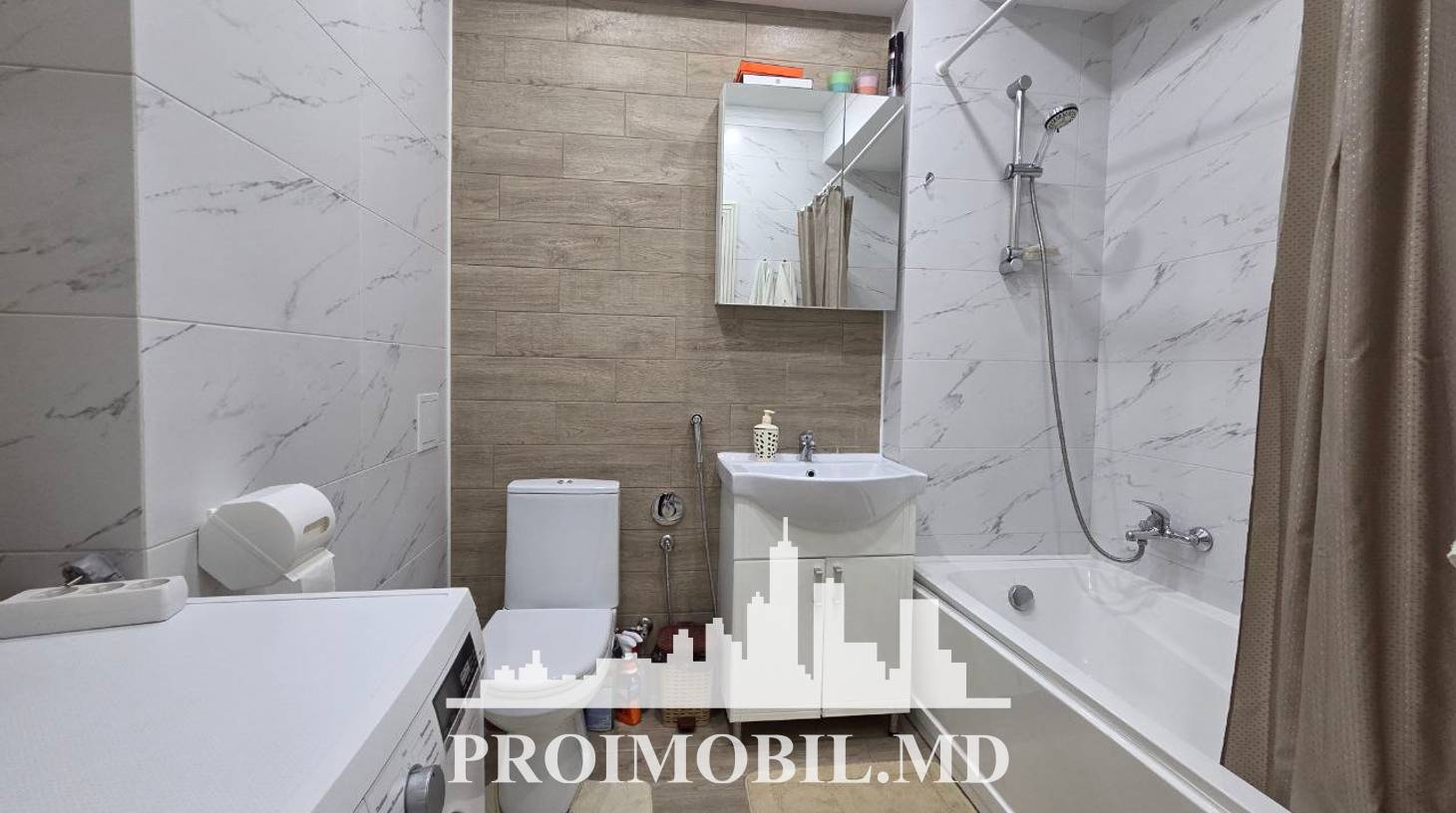 https://images.proimobil.md/vXMSEn6d2zvpwrou-ynG57wzlrlzh95kQBOKaYMQ5tg/watermark:0.75:so:0:30:0.39/resize:fill:1460:816:1/gravity:ce/bG9jYWw6Ly8vZXN0YXRlL2xyLzNhNTYzNGNiLWM3MTItNDVkNy1iMjdlLTYwYjAzZmQzNzM0MC5qcGVn