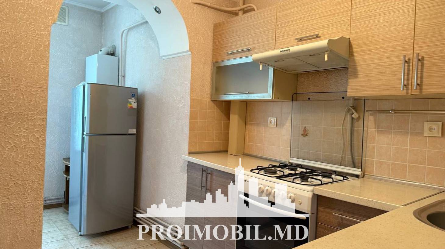 https://images.proimobil.md/v_hv2xeeLMmDCw1subH5tjcgwHQBcr7VyMJw0du3wP8/watermark:0.75:so:0:30:0.39/resize:fill:1460:816:1/gravity:ce/bG9jYWw6Ly8vZXN0YXRlL2xyL2IyMzE0MWZkLWM4YWUtNGVmNy1iZTk4LTE0NDg4Y2I1MmNkZC5qcGVn