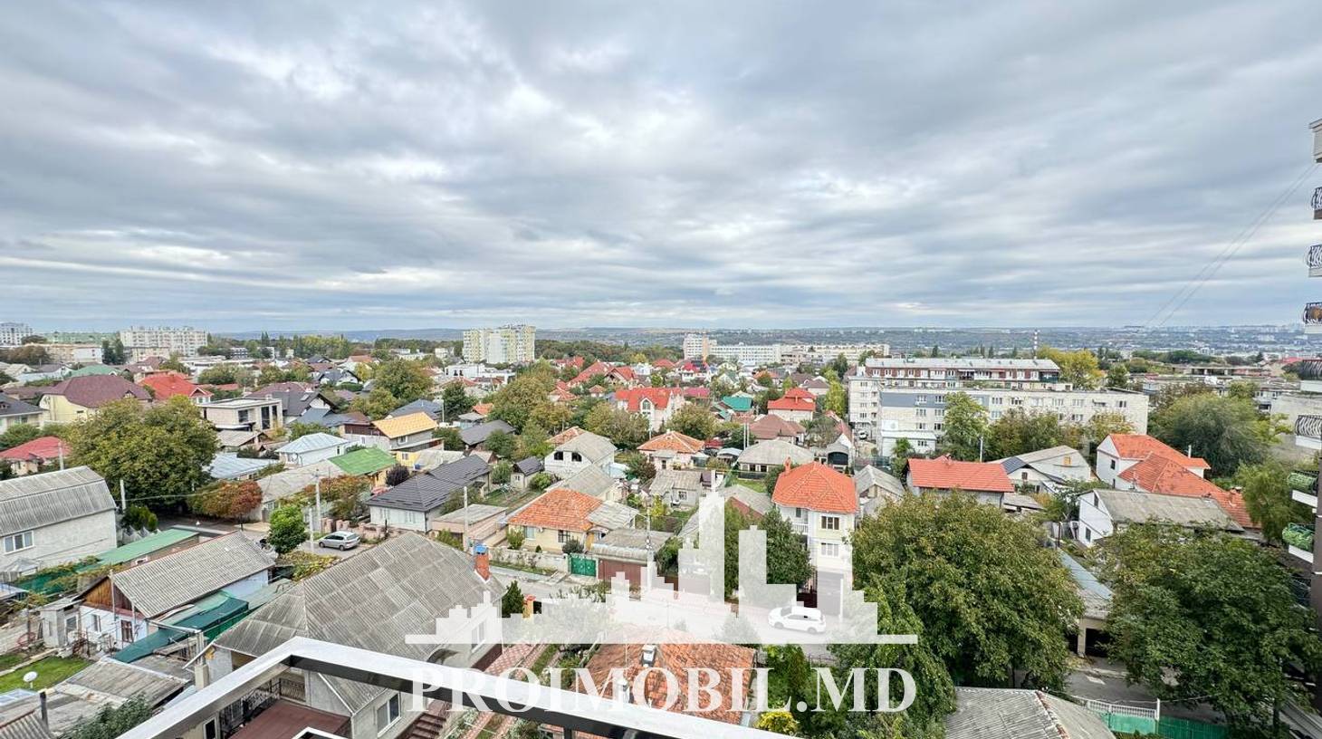 https://images.proimobil.md/valQJ2HKSfywHoY4IQjUYY-NoV_oZajkKQbIqSPZmaA/watermark:0.75:so:0:30:0.39/resize:fill:1460:816:1/gravity:ce/bG9jYWw6Ly8vZXN0YXRlL2xyLzc1MTU3ZjcwLTBkMGMtNDI2ZS05ZWY3LTNlNWY4YzRmOGJkYi5qcGVn