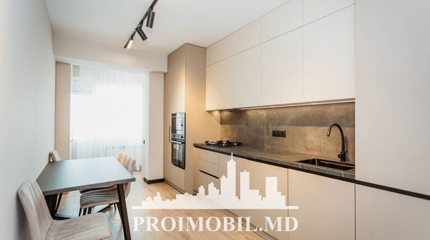https://images.proimobil.md/vcMTFVT4FQ6csOLXQj-JXwonB8ygx_VNqaiky0m_95k/watermark:0.75:so:0:30:0.39/resize:fill:1460:816:1/gravity:ce/bG9jYWw6Ly8vZXN0YXRlL2xyLzdlODA1MTZkLTA4ZTMtNDcyOS1hZmIyLTUyZjUwMWE5YjI3MS5qcGVn