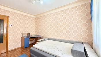 https://images.proimobil.md/vdDXD_rg6wIshKrl70hPfe_KR2QvoW5QolXn6AJsDQo/resize:fill:350:198:1/gravity:ce/bG9jYWw6Ly8vZXN0YXRlL2xyLzVjNGY5NDdiLTQ5YzMtNGMyOC05YmM0LTUwNDA0MjU0M2I3Yi5qcGVn