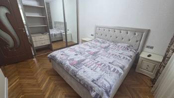 https://images.proimobil.md/vdIeTzu0j_dIk56X_XtbjVUR5CGs5Kehmp0ozn59yMo/resize:fill:350:198:1/gravity:ce/bG9jYWw6Ly8vZXN0YXRlL2xyLzBmMTMzZDdlLWQ3MzYtNGIxMC05M2Q1LTljMTg2ZTVjNDRhMS5qcGVn