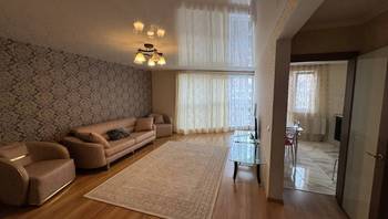 https://images.proimobil.md/ve0v8sKmoe-Bo1i67YVrTJZdx1Yg6vRTGWJZ3hbhvVg/resize:fill:350:198:1/gravity:ce/bG9jYWw6Ly8vZXN0YXRlL2xyLzRmOWQ3YWJmLTg3MGItNDk3Mi1iOTljLWZlNGFiOTJlOWUxYS5qcGVn