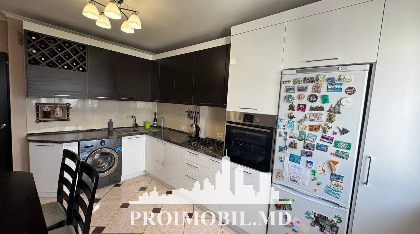 https://images.proimobil.md/vgL3Zc-VclWRfeg_HbyzgYm_twe4xrSV7z-wOfCE3Dc/watermark:0.75:so:0:30:0.39/resize:fill:1460:816:1/gravity:ce/bG9jYWw6Ly8vZXN0YXRlL2xyLzBiODdjNTU1LTI3NjEtNDM2My05N2YzLTEyZGM1ODJlZWY0OS5qcGVn