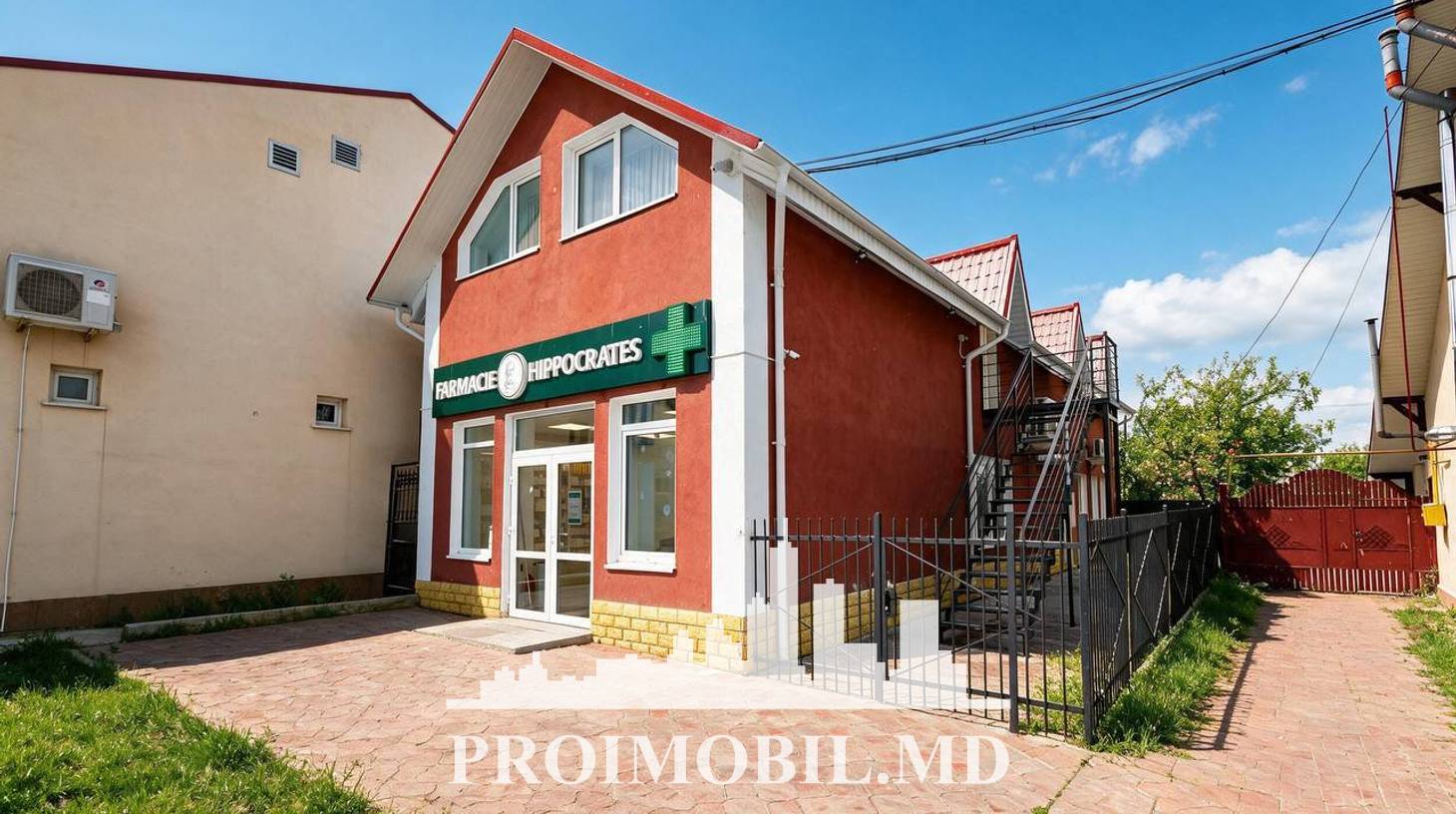 https://images.proimobil.md/viHtPbtar-A37cmM0hCN0FkBHiy6Ys9Uf8rGoGIe8iU/watermark:0.75:so:0:30:0.39/resize:fill:1460:816:1/gravity:ce/bG9jYWw6Ly8vZXN0YXRlL2xyLzU5NGIxMDFkLTJhMWUtNDZhMC04OWU4LWEyZmQzMDM4YjZiMy5qcGVn