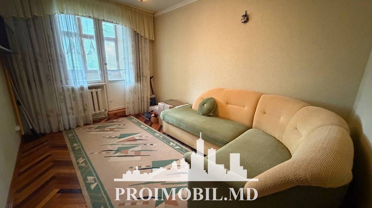 https://images.proimobil.md/vkqTVV6S9WZfspxF0ARxYu6wqQXH5WPGu8zaDUUOgDU/watermark:0.75:so:0:30:0.39/resize:fill:1460:816:1/gravity:ce/bG9jYWw6Ly8vZXN0YXRlL2xyL2MwMzRmNWU1LTAzODUtNDc3Zi1hM2JjLWE1MjMzNWRiODAyZC5qcGVn