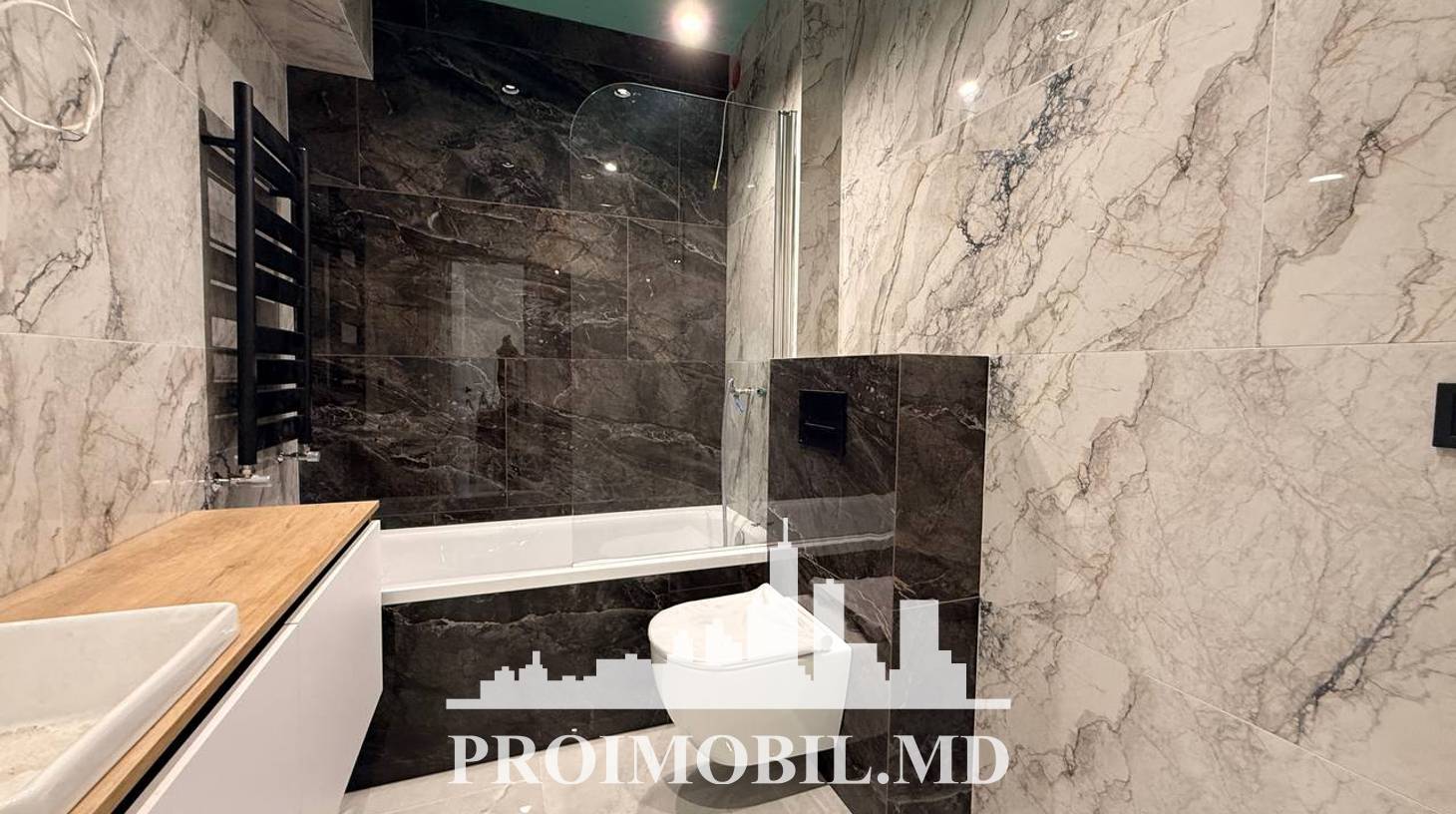 https://images.proimobil.md/vp9xIPU1sHGVFCGD0dS_6kV31IQttUx-AsNmjlTFw9M/watermark:0.75:so:0:30:0.39/resize:fill:1460:816:1/gravity:ce/bG9jYWw6Ly8vZXN0YXRlL2xyLzY0NTZjYTUzLTJhMzctNGE5OS1iZGVkLWQyMTA5ZGExMzliYS5qcGVn