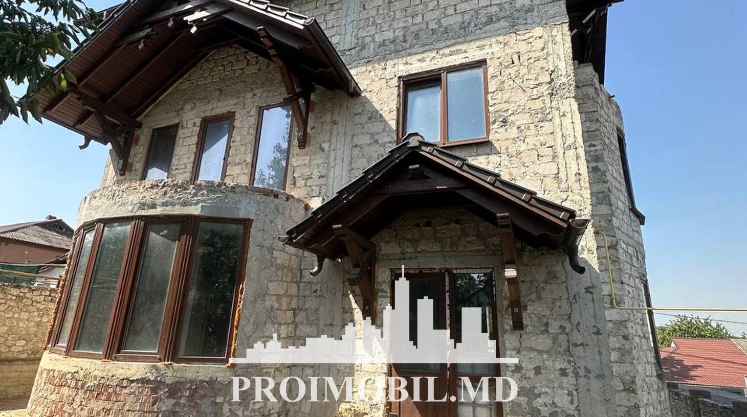 https://images.proimobil.md/vpu3vx65Z5mkIEOh5E9W5Uv8fgQ5Ux0lIN2BOUJHUQ4/watermark:0.75:so:0:30:0.39/resize:fill:1460:816:1/gravity:ce/bG9jYWw6Ly8vZXN0YXRlL2xyLzViOTU3Nzk0LTRiZTgtNGZhNC1iZmYyLWE3NDJkZWVjZWQ3ZS5qcGVn
