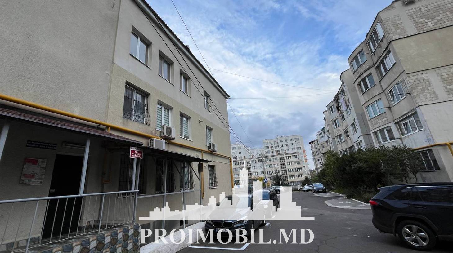 https://images.proimobil.md/vu89Uf3NiRZg6a6k-Ucfr3fSWMaD6HL8hKQUN9oZ2B8/watermark:0.75:so:0:30:0.39/resize:fill:1460:816:1/gravity:ce/bG9jYWw6Ly8vZXN0YXRlL2xyLzgxOWI0ZTFmLTUxMzItNGM4Ni1hY2RiLWQxMzk2NGM0OGYyNi5qcGVn