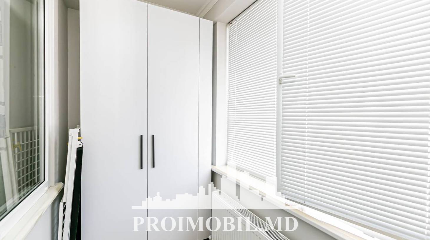 https://images.proimobil.md/vwfY7bBmmphWtiSRq6VoUuLaJDFoG6lwjEAtaLPkLDY/watermark:0.75:so:0:30:0.39/resize:fill:1460:816:1/gravity:ce/bG9jYWw6Ly8vZXN0YXRlL2xyLzBiNzYwMTY5LWExNDgtNDY2Yy1iMjM2LTBjOTAwODAwZDc4Yi5qcGVn