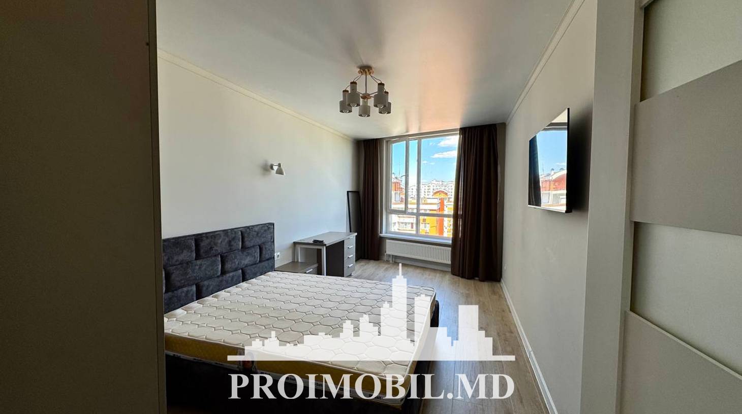 https://images.proimobil.md/vzklBWNjmiNnGiQASP06U2Vt5KOjZrdPWnrMvyvhZKQ/watermark:0.75:so:0:30:0.39/resize:fill:1460:816:1/gravity:ce/bG9jYWw6Ly8vZXN0YXRlL2xyLzVlMmY3Y2Y3LTI5OTEtNDA0OS04MGUyLTZiZGVkYzExMzg5Yi5qcGVn