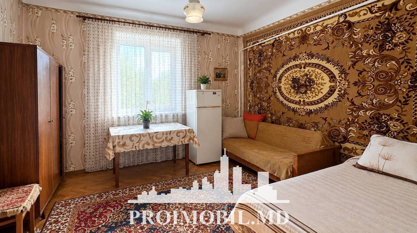 https://images.proimobil.md/w1i0CDoyjNS0tUqanL2AWpWmel0Dg3eGqSgjKfszmCo/watermark:0.75:so:0:30:0.39/resize:fill:1460:816:1/gravity:ce/bG9jYWw6Ly8vZXN0YXRlL2xyL2ZjMjQ1YWY3LTkxMDUtNGQwNy1iZTEyLWFhMzg5NGVlOWNjMi5qcGVn