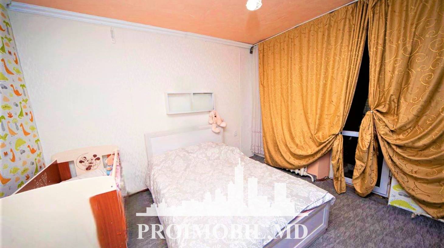 https://images.proimobil.md/w2ke5dsKcMxxmrJSenj0_93j6tAdJNaCxu_7FK1_MJs/watermark:0.75:so:0:30:0.39/resize:fill:1460:816:1/gravity:ce/bG9jYWw6Ly8vZXN0YXRlL2xyL2UwMjgwZWQwLTJjODEtNGNiNi05ZWNkLTk4MTU0YTVkNzk4Yy5qcGVn