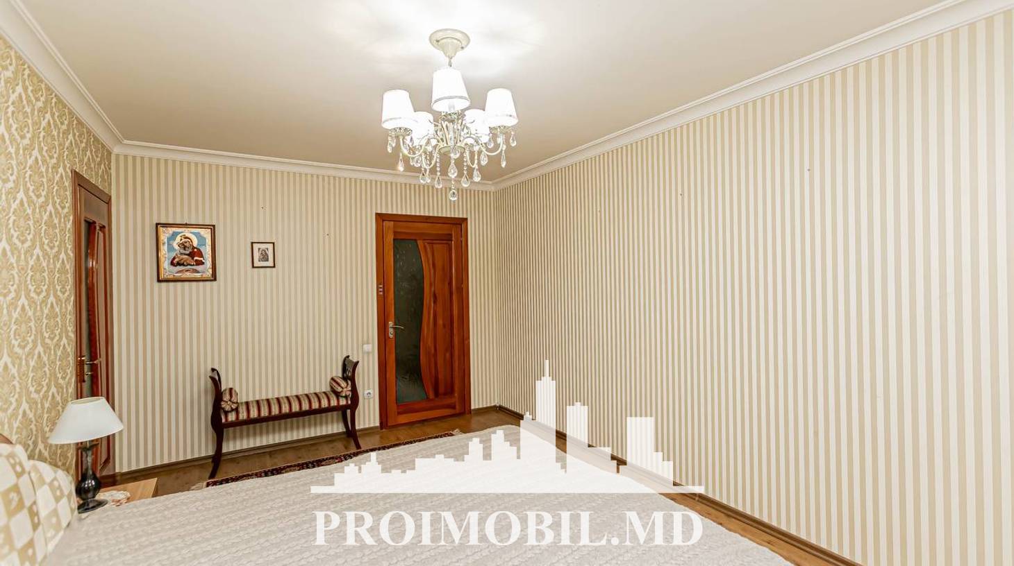https://images.proimobil.md/w3h1M12Ft-7gg5GeCGSNW_geyTDzJiMMTxM5HRkSLic/watermark:0.75:so:0:30:0.39/resize:fill:1460:816:1/gravity:ce/bG9jYWw6Ly8vZXN0YXRlL2xyL2Y1YjQ4ZjgxLWE2NzMtNGJmMi04MmQwLWZlNDUzY2U0YzU5Ni5qcGVn