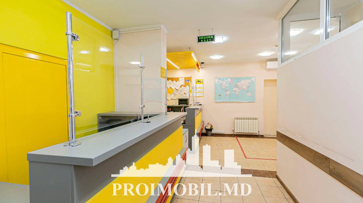 https://images.proimobil.md/w5LJ5Q-iuS87bLqkKXqX3-lVdAay-QsPmdoxbMJC1CQ/watermark:0.75:so:0:30:0.39/resize:fill:1460:816:1/gravity:ce/bG9jYWw6Ly8vZXN0YXRlL2xyLzExMTNiYTE1LTllZDctNDk5Yi1hMjY4LTBjNzdkM2E4MmFjOS5qcGVn