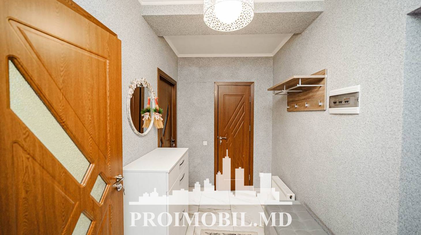 https://images.proimobil.md/w5kbMNy5RparoKXIyzOqcT196RkHnSu6fVZFdx57KPU/watermark:0.75:so:0:30:0.39/resize:fill:1460:816:1/gravity:ce/bG9jYWw6Ly8vZXN0YXRlL2xyLzQzZjI3MzYxLTRlYzEtNDAxMy1hZjNmLTg0MjAzYTg0NGIxNS5qcGVn