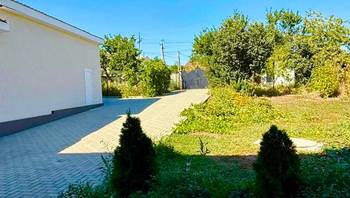 https://images.proimobil.md/w61t4uaQlo9Z3KCjYnE0IzhRuN3fAyO2d4S8fU0DnW0/resize:fill:350:198:1/gravity:ce/bG9jYWw6Ly8vZXN0YXRlL2xyL2IwMjJiNDI0LThiMWMtNDIwMy05YjE2LTdhMWRjMzlhZjhjZC5qcGVn