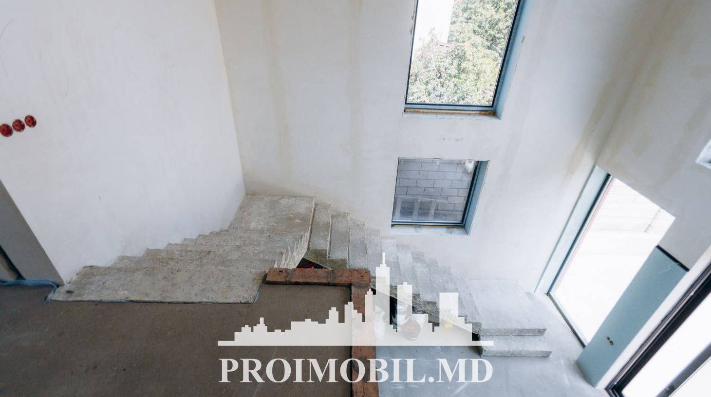 https://images.proimobil.md/wA3MXi5AmqPqvzmPTB89ABxpp2L3-Q6KToA4fPwytkA/watermark:0.75:so:0:30:0.39/resize:fill:1460:816:1/gravity:ce/bG9jYWw6Ly8vZXN0YXRlL2xyL2JkOTg1ZDI3LTk5OTAtNDE3ZC1hMzA0LTE5ZTEyYTg2MDFjNS5qcGVn