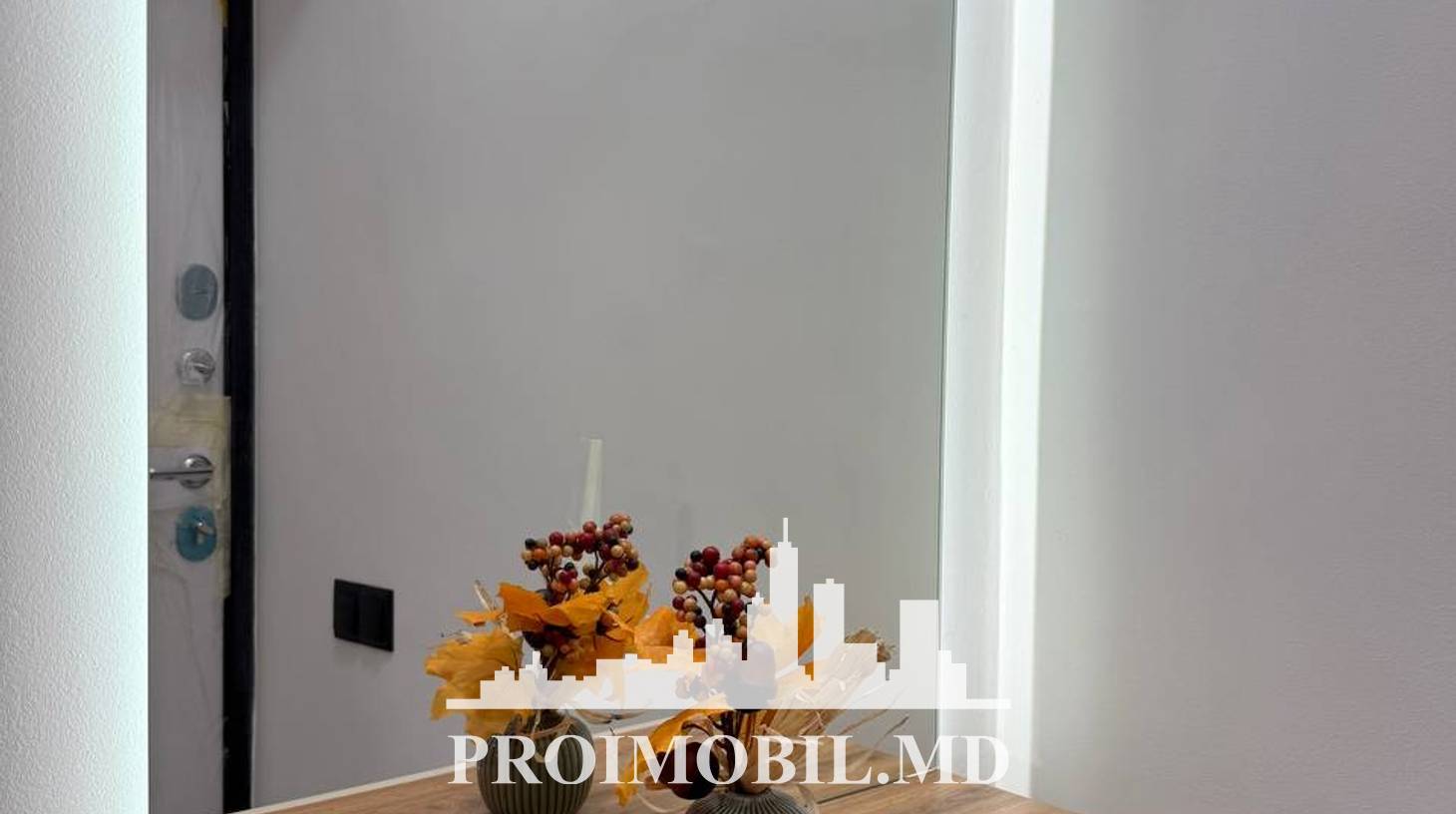 https://images.proimobil.md/wCfHund2jBeKU8T56tQeP9H8VKH39Fj3Iti-1arROCs/watermark:0.75:so:0:30:0.39/resize:fill:1460:816:1/gravity:ce/bG9jYWw6Ly8vZXN0YXRlL2xyLzYzYjM1N2VkLTg1MjUtNDFiNS05OTdjLTNjY2ZjOTIwZTBjYS5qcGVn