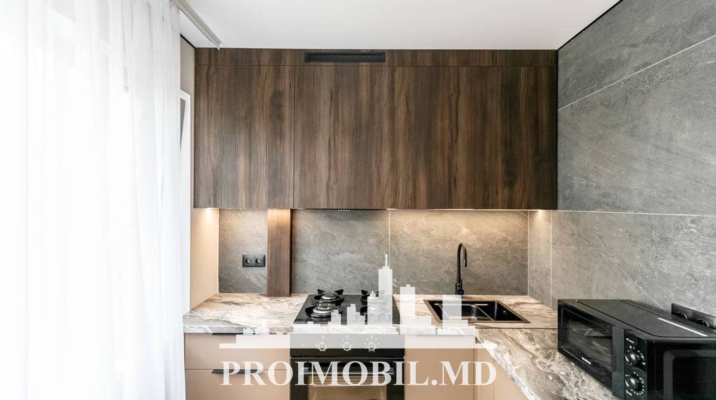 https://images.proimobil.md/wGu_qfWlrYWDT33mdrdoA-jMjCnB3mBuORgWs8VB5zM/watermark:0.75:so:0:30:0.39/resize:fill:1460:816:1/gravity:ce/bG9jYWw6Ly8vZXN0YXRlL2xyL2M4ZGZhOGU4LWM4MWYtNGVhOC04YzM5LTEzNGQwZTFkYmU0NS5qcGVn