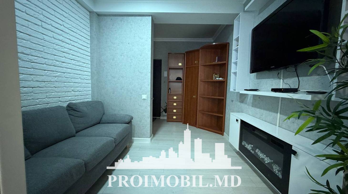 https://images.proimobil.md/wLod7QZAkAbAv7b1BxlRD5u3oxop47csfub2vjHf2-k/watermark:0.75:so:0:30:0.39/resize:fill:1460:816:1/gravity:ce/bG9jYWw6Ly8vZXN0YXRlL2xyLzQzYzcyMWMzLTczMjAtNGU1Ni04ZDdkLTJmYjk2Y2M4YTZhMC5qcGVn
