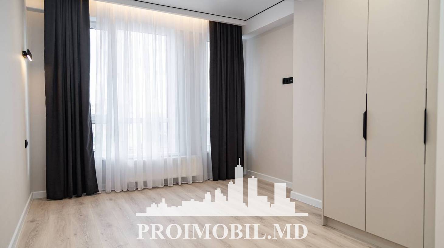 https://images.proimobil.md/wN-dSUjztjF81bOhm9bgr-T5Aii_VcjUt0bEQq1xuuk/watermark:0.75:so:0:30:0.39/resize:fill:1460:816:1/gravity:ce/bG9jYWw6Ly8vZXN0YXRlL2xyL2NlMzBhOGIxLTJjNTEtNDEyNi1hNGQyLWU3MDczYzFlY2QwNi5qcGVn