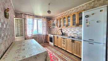 https://images.proimobil.md/wPah00hrNWBBxyLvdi_npuPoe-omMn2MuLF1jY38wCQ/resize:fill:350:198:1/gravity:ce/bG9jYWw6Ly8vZXN0YXRlL2xyL2UwOGIwMGY5LTg3MDgtNDRlNy05M2UyLWIwM2FiNDE2NWUxMS5qcGVn