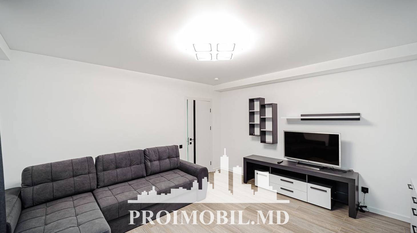 https://images.proimobil.md/wREUU9fcJNMd4m9UZUV80pni-DzNaXf9vR4RlajwCMU/watermark:0.75:so:0:30:0.39/resize:fill:1460:816:1/gravity:ce/bG9jYWw6Ly8vZXN0YXRlL2xyL2ExYjMwMTk0LTM2NjEtNGUxYi1hOGFjLTIxY2MwYzY0NTc3Ni5qcGVn