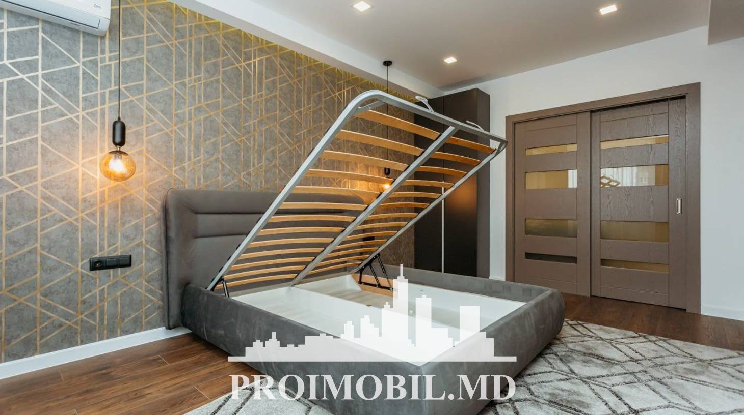 https://images.proimobil.md/wS1POXd5LY2K767ApeXCgaFiwczyt-AH5LhHuh1LqI0/watermark:0.75:so:0:30:0.39/resize:fill:1460:816:1/gravity:ce/bG9jYWw6Ly8vZXN0YXRlL2xyLzFlZGMwZDc2LWVhMDEtNGZiMi04ZTNhLTRiY2ZiOTUyOTE4Yy5qcGVn
