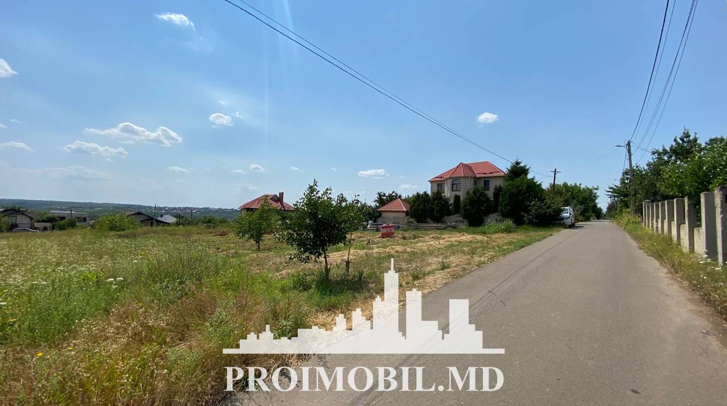 https://images.proimobil.md/wSp0mLlilJMAq5XP92F8W0YooOWYlH_tzCf_eD80D_s/watermark:0.75:so:0:30:0.39/resize:fill:1460:816:1/gravity:ce/bG9jYWw6Ly8vZXN0YXRlL2xyLzZiNWNmMjNhLTQ0OGQtNGI4Ni1iMTBiLTUzM2U4MTNhMGI0NS5qcGVn