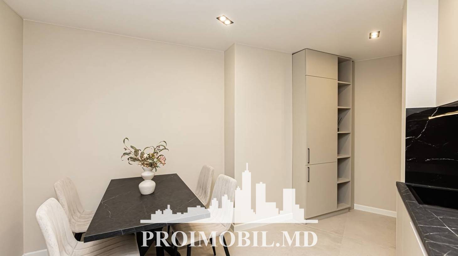 https://images.proimobil.md/wTPpX6Vu2PPv4LG_d8iz2hFRknw13LIUhMHqvvwfakw/watermark:0.75:so:0:30:0.39/resize:fill:1460:816:1/gravity:ce/bG9jYWw6Ly8vZXN0YXRlL2xyL2IyMTBhMjk2LTY3MTgtNGMyNy05ZGUwLWY3YWVmYzYxZmFhYS5qcGVn