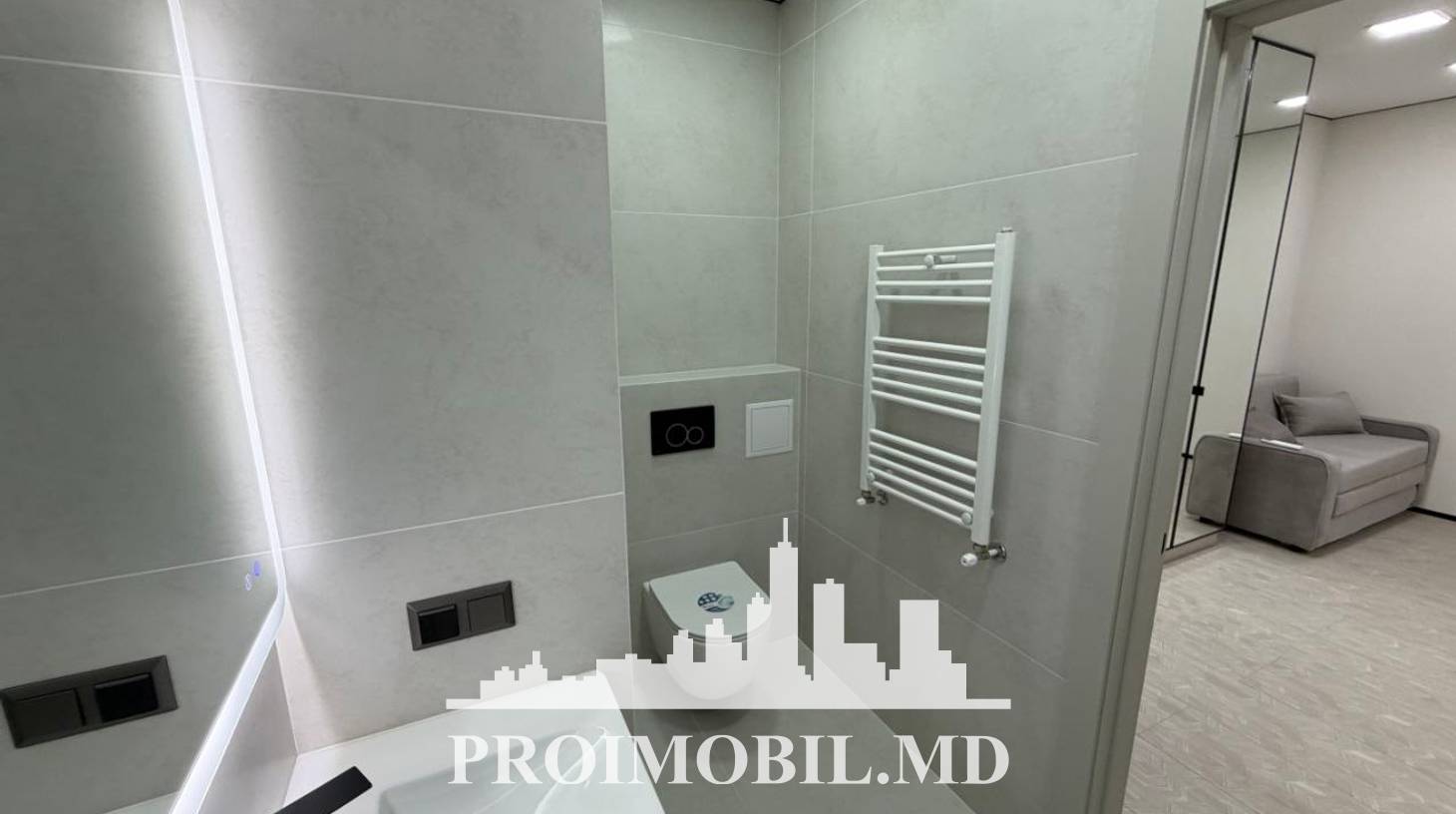 https://images.proimobil.md/wZXp8UosQRJLsCcUC_VmrZHKdaU_GdoQWjOSTQthA3o/watermark:0.75:so:0:30:0.39/resize:fill:1460:816:1/gravity:ce/bG9jYWw6Ly8vZXN0YXRlL2xyL2JiY2RhZjE1LTE1NTMtNDAwNS04MTJmLTYxYzJiNGRkZDI2YS5qcGVn
