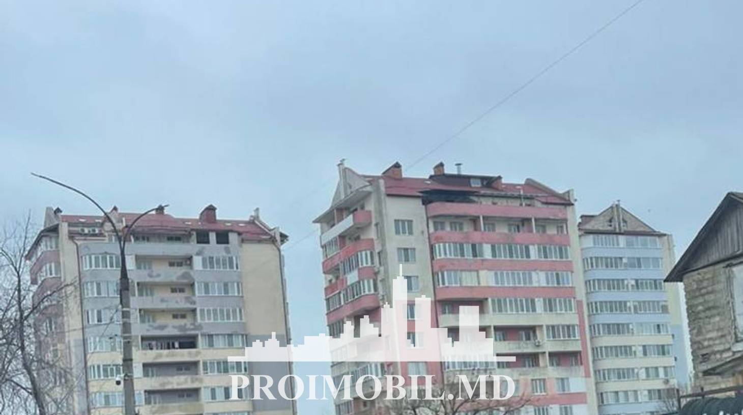 https://images.proimobil.md/wcntodvDpJThq6tyASIieb-7Y9A8feJhnUIWE0kIjHs/watermark:0.75:so:0:30:0.39/resize:fill:1460:816:1/gravity:ce/bG9jYWw6Ly8vZXN0YXRlL2xyL2E3ZWQ3MmVjLTZkMjUtNGNkNy04NTQ5LWMzZGRlOTJiZWQ5YS5qcGVn