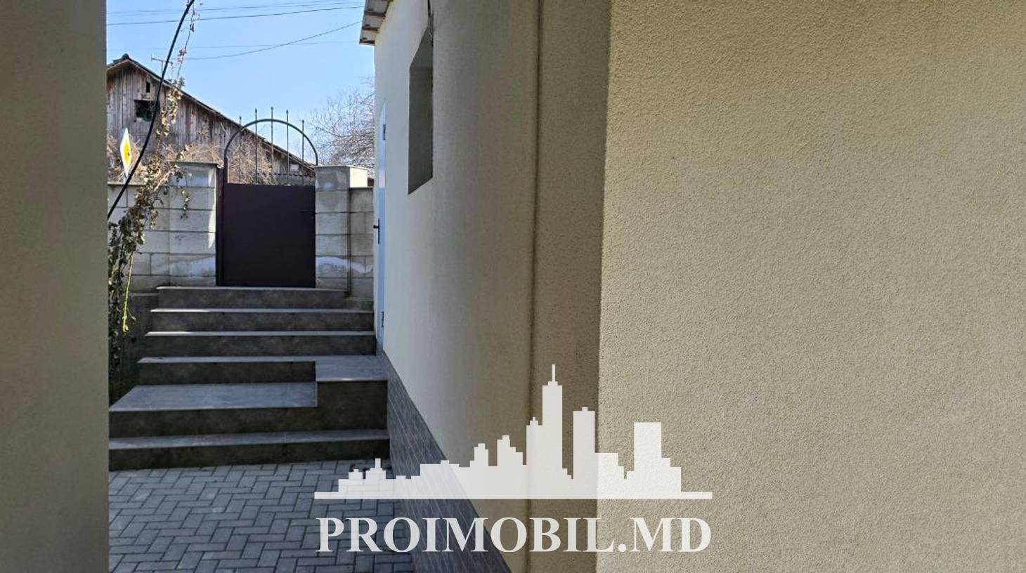 https://images.proimobil.md/wdBvyzIr3yQWBhgs3ufB-QWEYIvVEgHLNl2oWXf9AWc/watermark:0.75:so:0:30:0.39/resize:fill:1460:816:1/gravity:ce/bG9jYWw6Ly8vZXN0YXRlL2xyL2FjYWQzN2RmLTBmYTgtNDQ1ZS04N2Q2LTE4YTZlOTY3ZTFjYi5qcGVn