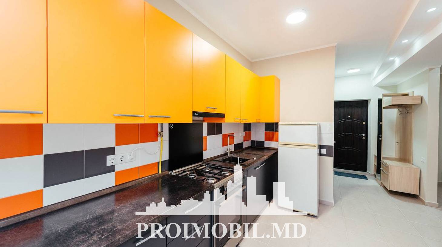 https://images.proimobil.md/wiij8OK7b5Ebvg8PgOTvk8vHl1W8reIeHzleSNAalnA/watermark:0.75:so:0:30:0.39/resize:fill:1460:816:1/gravity:ce/bG9jYWw6Ly8vZXN0YXRlL2xyL2M1YzU1N2JjLTFlMGYtNGQ0Yy1hYzM0LTNjMjdiYmJlMTA4NC5qcGVn