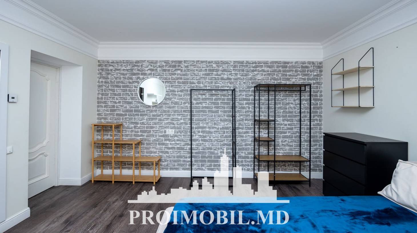 https://images.proimobil.md/wl1Oqw1S7tlTWv8gMpZWv_eQ1At-N276rYAPj11VVXU/watermark:0.75:so:0:30:0.39/resize:fill:1460:816:1/gravity:ce/bG9jYWw6Ly8vZXN0YXRlL2xyL2Q4ZTc0ZTE0LWE1YTAtNGNjMS1hOTk1LTQzODRhNDgwZDRkZC5qcGVn