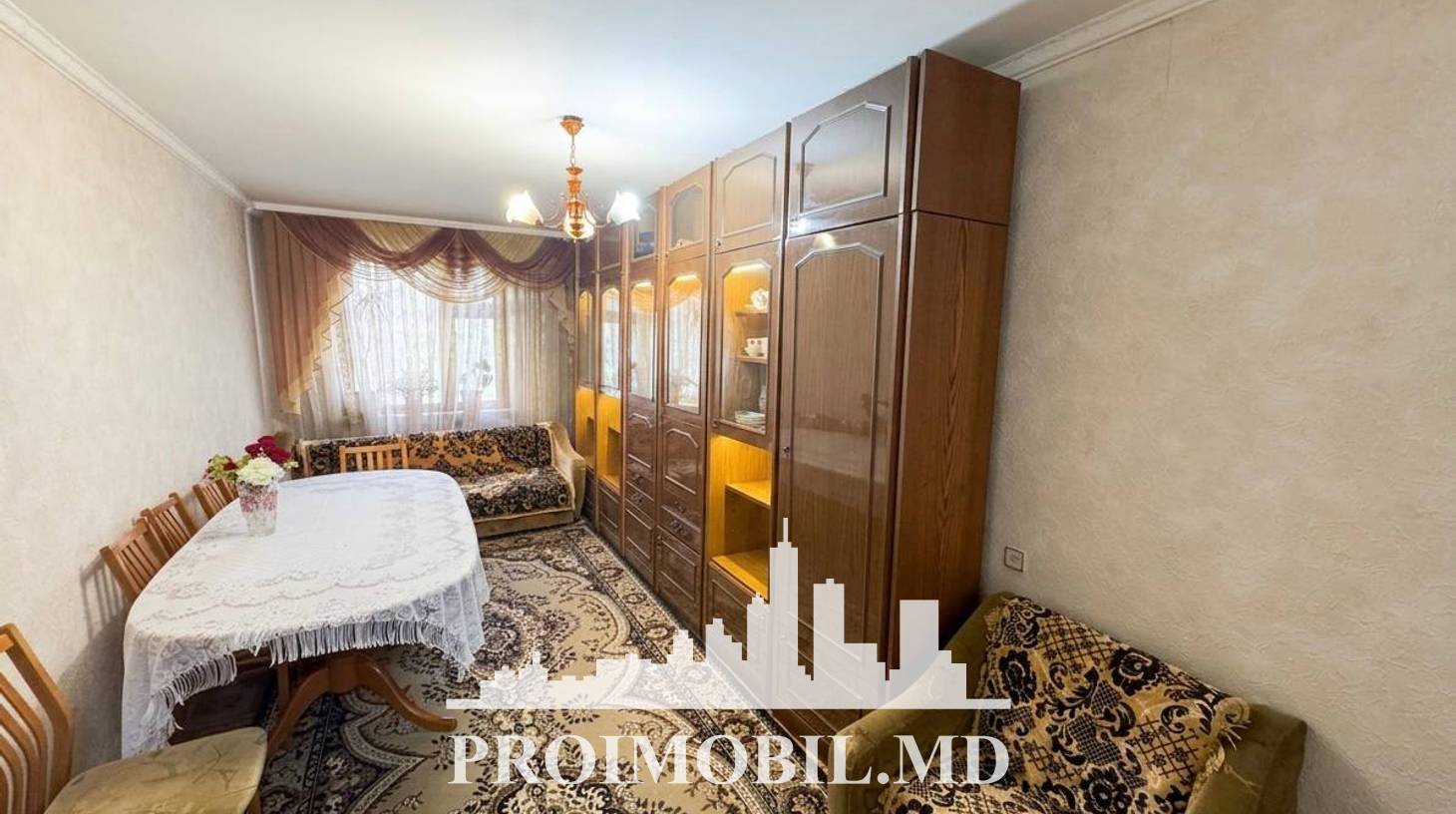 https://images.proimobil.md/ww6gDEWrIY0EFgAL_bZmcX5shLm7mpVGJ0t_qjHJqBY/watermark:0.75:so:0:30:0.39/resize:fill:1460:816:1/gravity:ce/bG9jYWw6Ly8vZXN0YXRlL2xyLzc3NmNlYWQyLWM4YjEtNGY3MC05MGE3LWQxYTAzOTAzY2Q1Mi5qcGVn