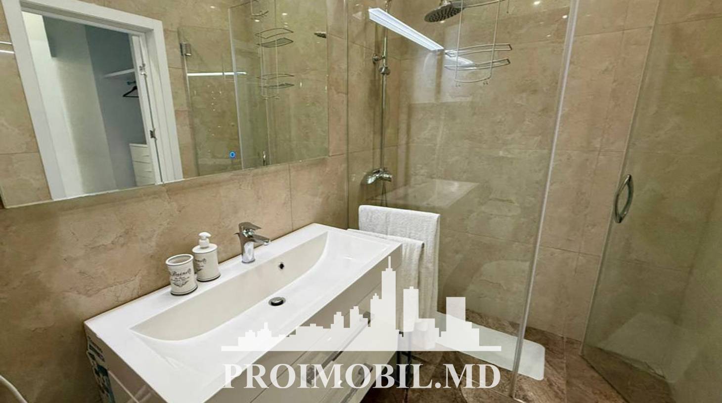 https://images.proimobil.md/wwULs-ETgnGhJKtbIWBH0FD4AQR74o7kZp63jmCarVU/watermark:0.75:so:0:30:0.39/resize:fill:1460:816:1/gravity:ce/bG9jYWw6Ly8vZXN0YXRlL2xyL2Y2ZTZiOTNjLWU3NTktNDllNS1iZDlmLTljZjkwN2U5M2U0MC5qcGVn