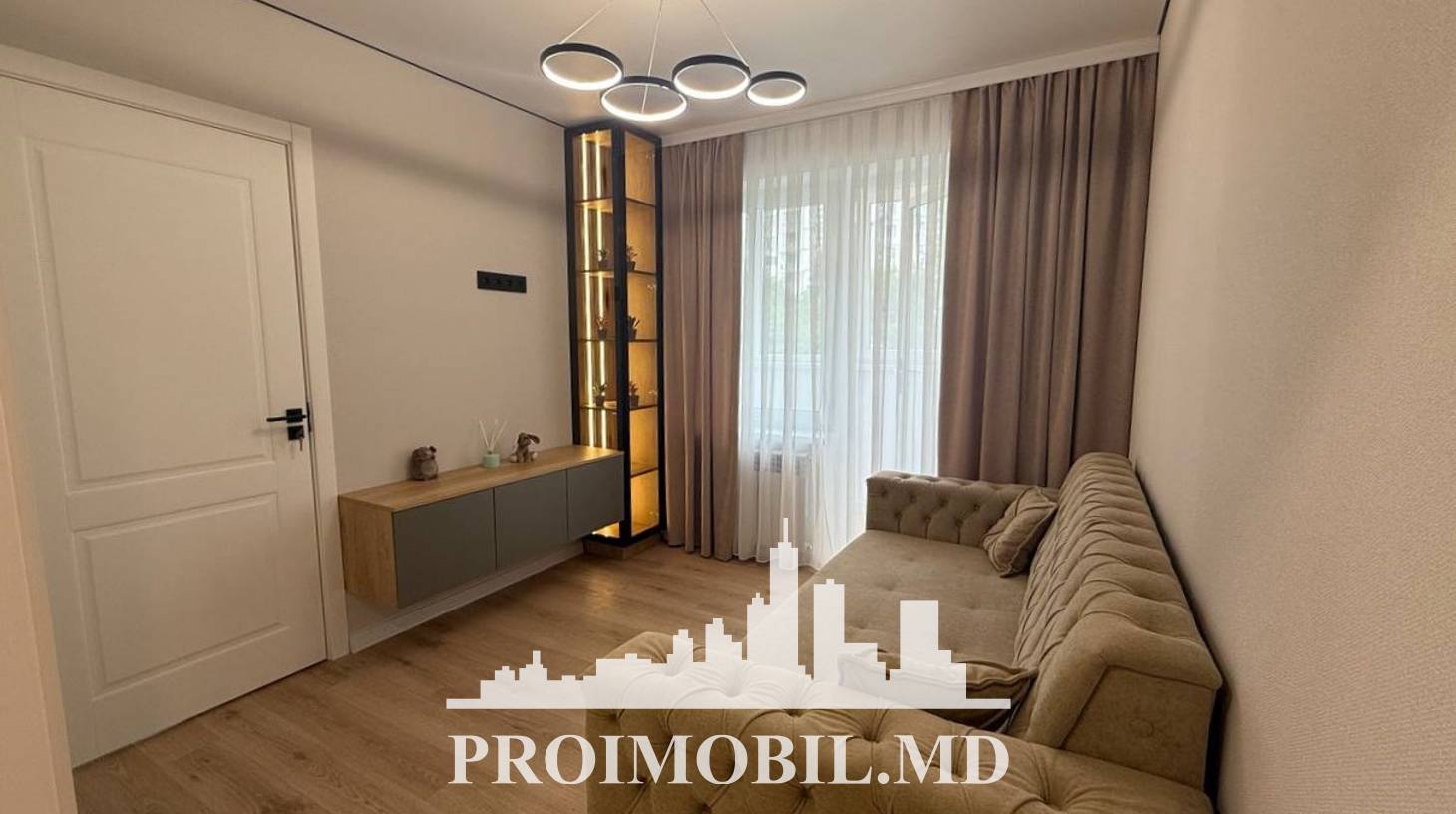 https://images.proimobil.md/wx-fFTs1CLw_B6uBmPXTaz3jAfNPvk_aUlNJIP_VFpc/watermark:0.75:so:0:30:0.39/resize:fill:1460:816:1/gravity:ce/bG9jYWw6Ly8vZXN0YXRlL2xyL2ZiM2ZhOWI0LTg2MTctNDAyMC1hMGY2LWM3ZThlYTdiMDllNS5qcGVn