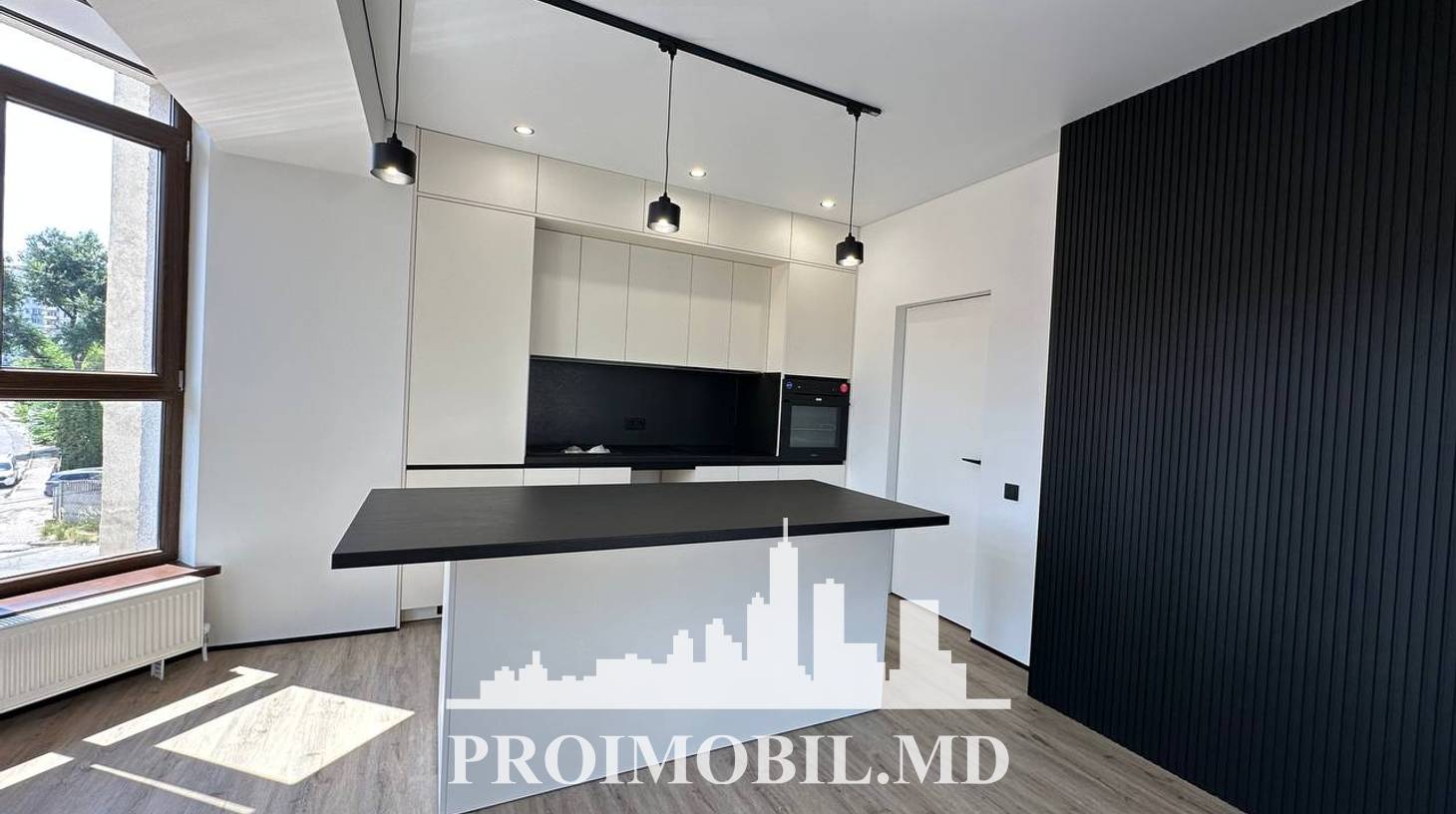 https://images.proimobil.md/wx4jUI1O1gXqH37mT-4r3__C4nQzGUAC-GKn6B0PNH4/watermark:0.75:so:0:30:0.39/resize:fill:1460:816:1/gravity:ce/bG9jYWw6Ly8vZXN0YXRlL2xyL2NhNWNlMTdjLTkyNTItNDEyMS1hZjg1LTE2OGVhZmMyZGMyYi5qcGVn